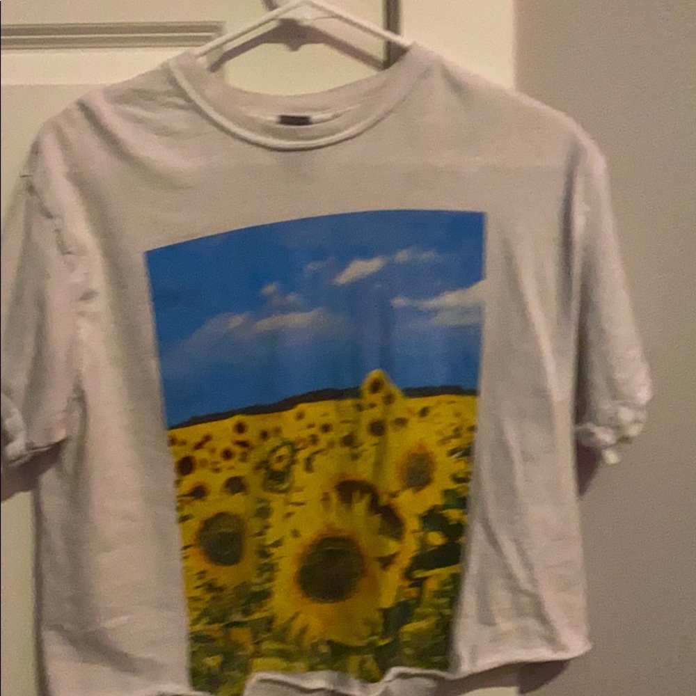 graphic tee